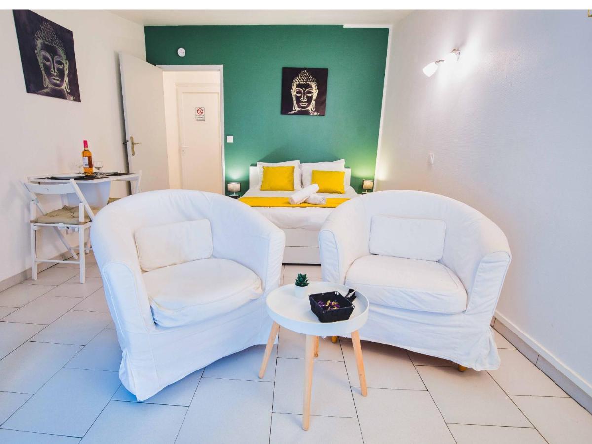Apt T1 Cosy Et Ambiance Zen "Cottage De Moissac" Bagian luar foto